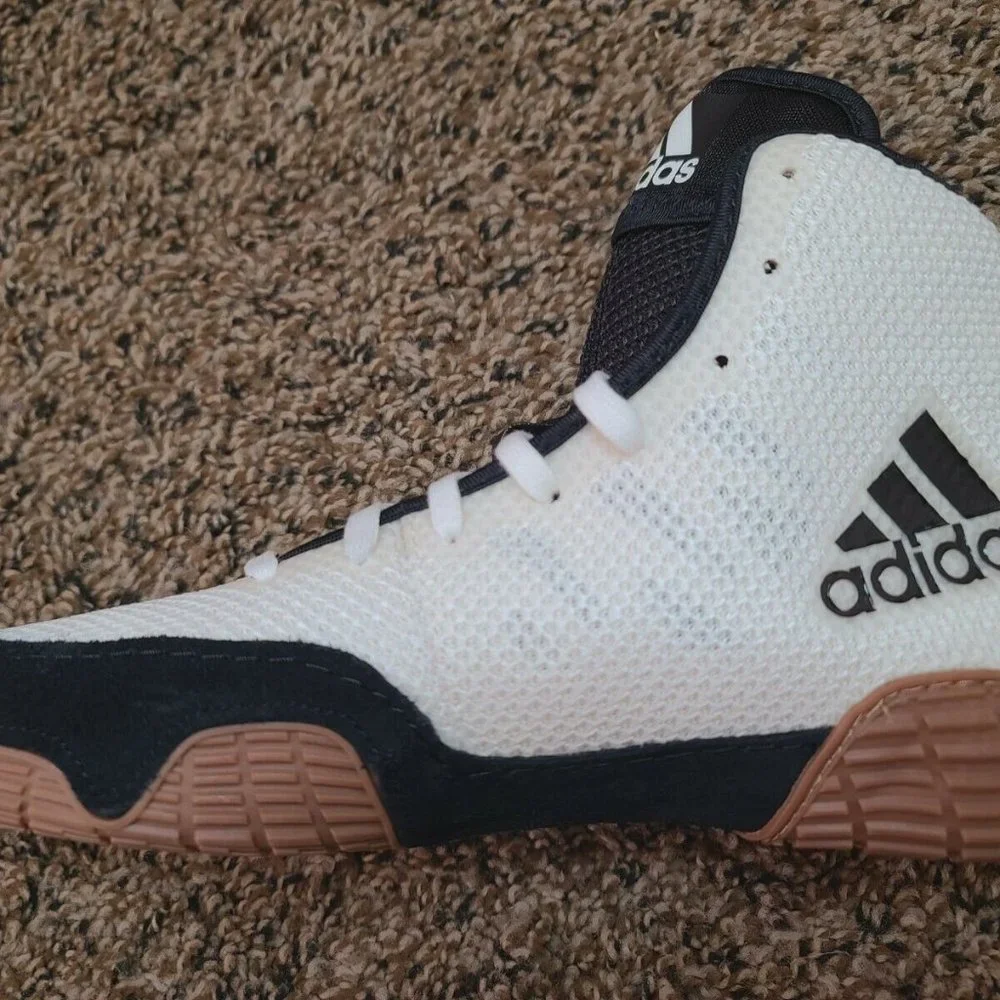 Adidas Tech Fall 2.0 Wrestling Off White Black Gum FU8172 Sz US 5 Kids Youth. Co - Picture 7 of 10